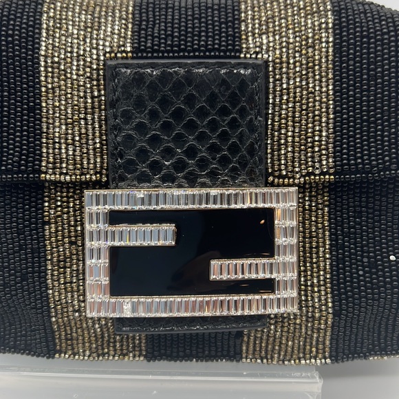 RARE FENDI Beaded Baguette w/ Crystal Closure NWOT - Picture 2 of 13